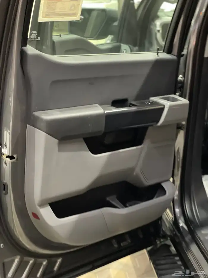 فورد F-150 غمارتين V8 2022 11
