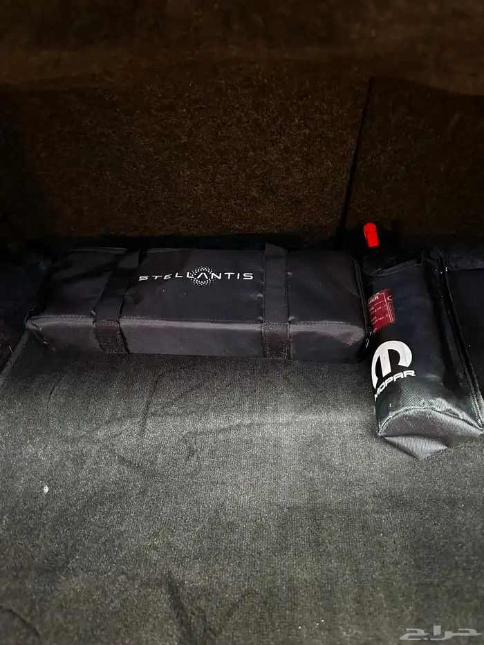 كرايزلر C300 نص فل 2021 هيمي V8 5.7 معرض(عبيد الرشيدي) 36