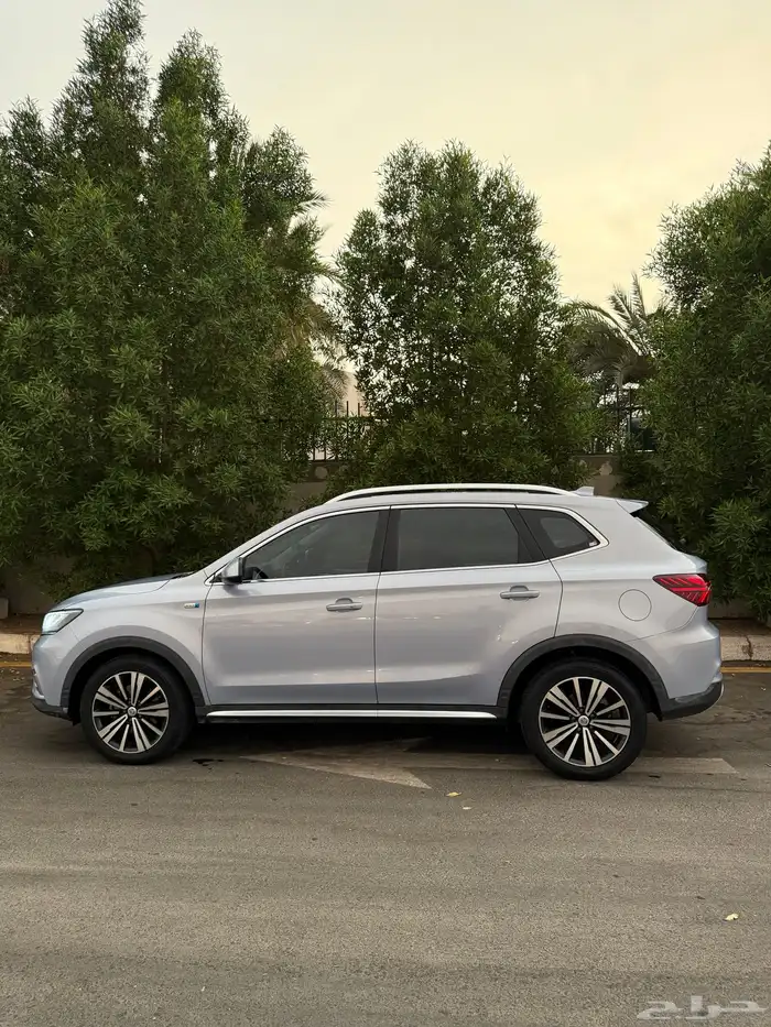 نوع السيارة   MG - RX5 ممشى قليل 0