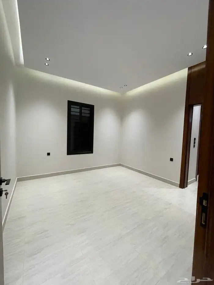 للبيع شقه روف أرضي مع ملحق دوبلكس بالمحاله ابها 6