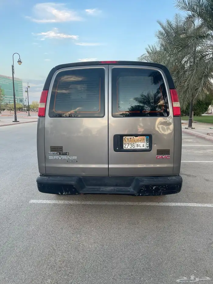 للبيع فان اكسبرس م2011 شفرولية 12 راكب شاص قصير 4