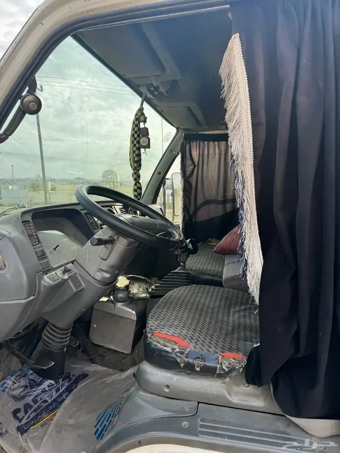 دينا ميتسوبيشي 2003 2