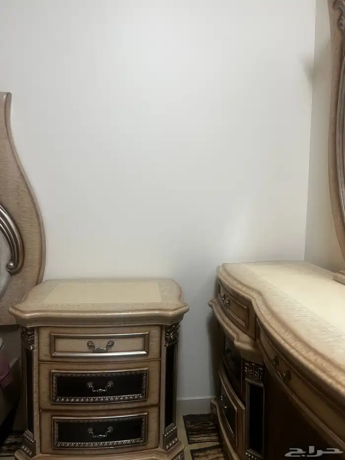 غرفة نوم مستخدم للبيع 2