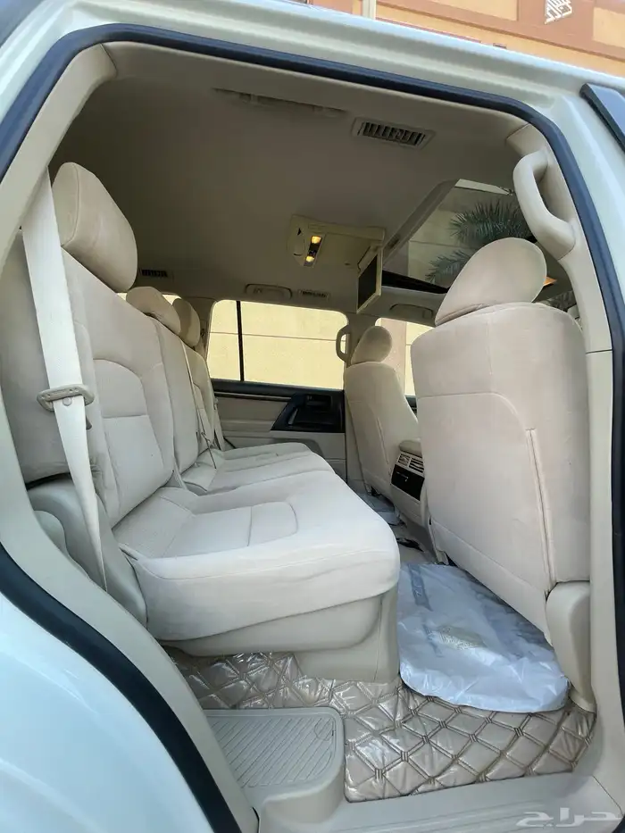 تويوتا- لاند كروزر-2019-GXR-ديزل- V8-قمه النظافه 39