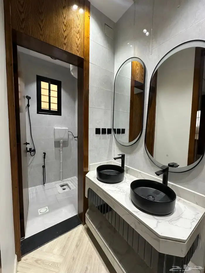 للبيع شقق سكنية 6غرف بسطح خاص ومصعد تصميم مودرن 550الف 6