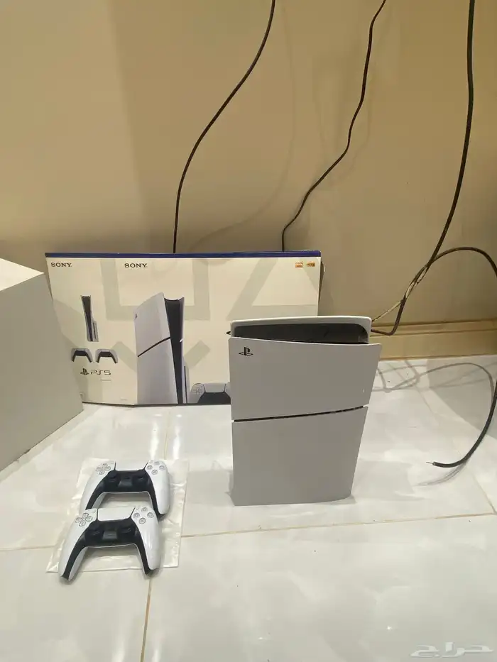 بلاي ستيشن 5 سليم مدخل شريط و مع يد واحدة 3