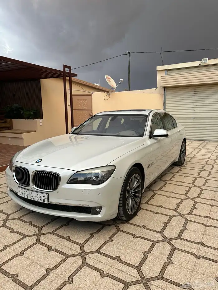 بي ام دبليو الفئة السابعة 2012 0