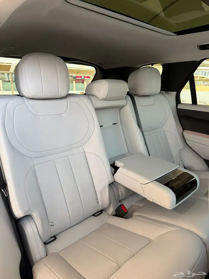 رينج روفر سبورت SE 18