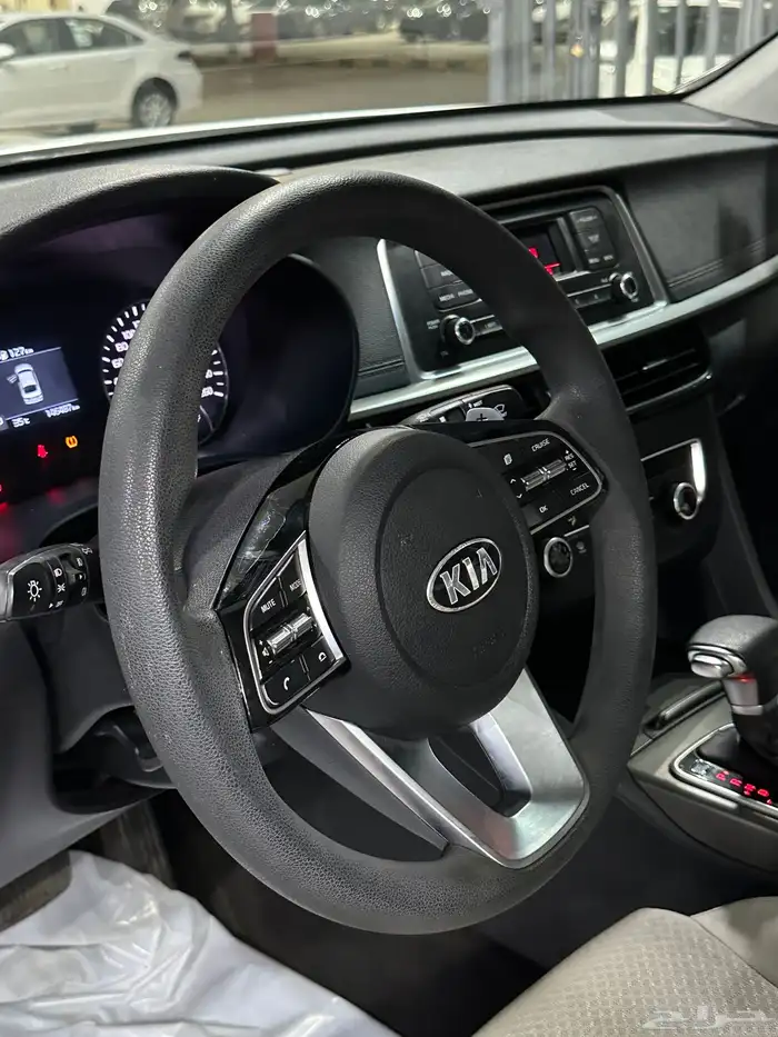 كيا اوبتيما 2020 لؤلؤي لدى معرض(عبيد الرشيدي) 25