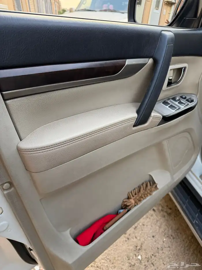 جيب باجيرو للبيع 2