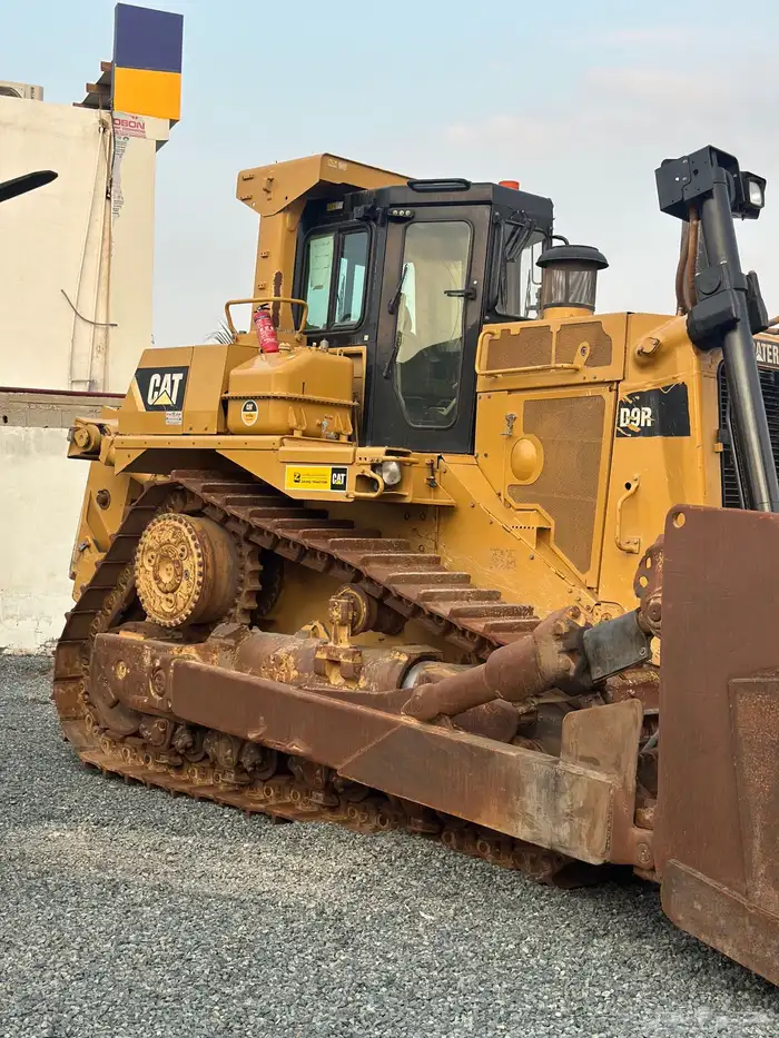 بلدوزر D9R كتربلر الزاهد نظيف جدا  موديل 2011 0