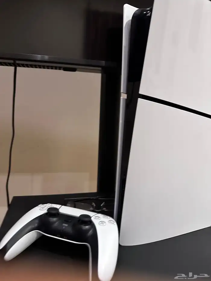 سوني 5 وشاشة قيمنق 27 بوصة 0