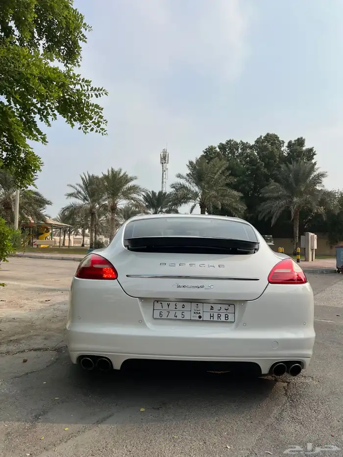 بورش باناميرا اس 19