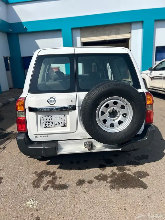 جيب نيسان باترول 2