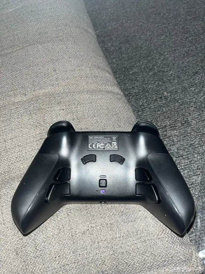 يد سوني مطورة من شركة VICTRIX 2