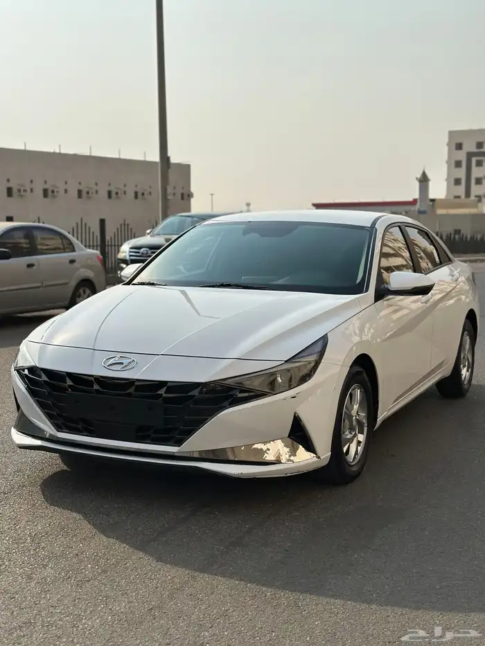 اللنترا 2021 بنزين 44