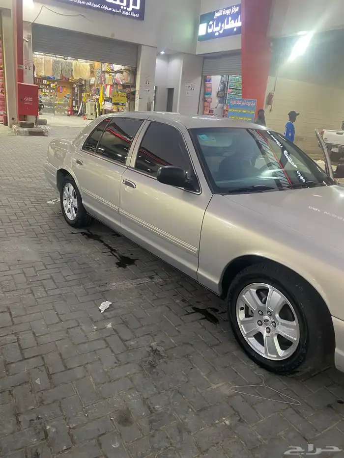 للبيع فور شد بلد على يوجد طقه يسار واضح بصوره مع 15