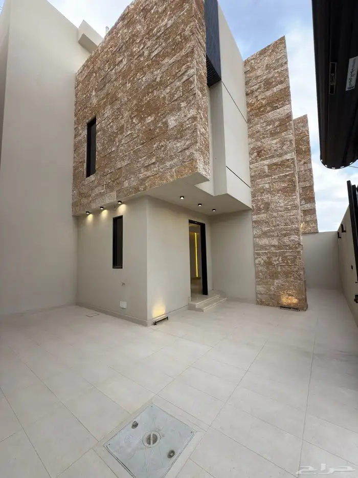 للبيع فلل مودرن بتصميم عصري ابها حى الزهور طريق المحاله ب 2