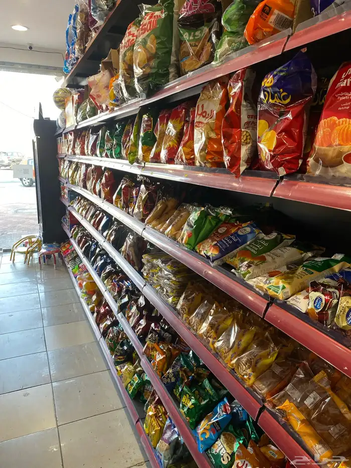 بقاله للتقبيل في راس تنوره 34