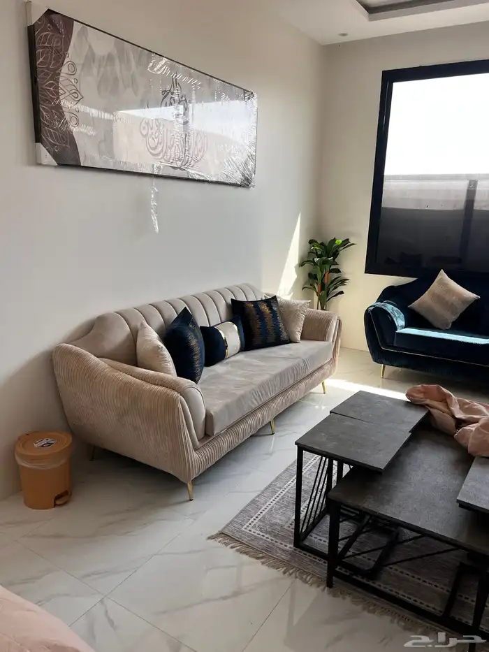 كنب للبيع جديد استخدام اشهر فقط 8