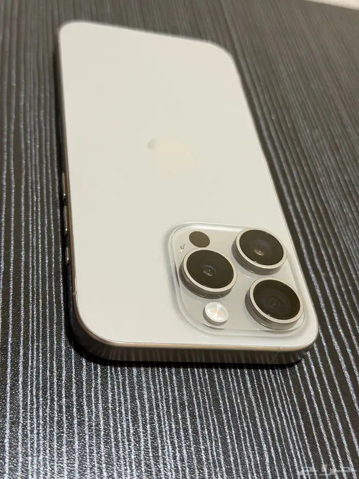 ايفون 15 برو 0