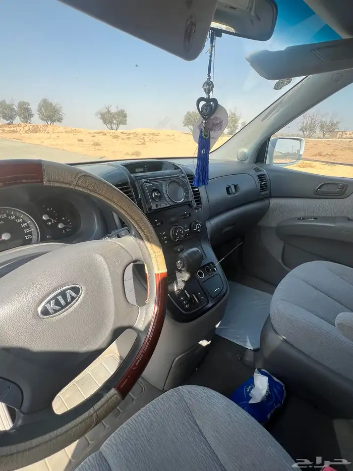 كيا كرنيفال 11