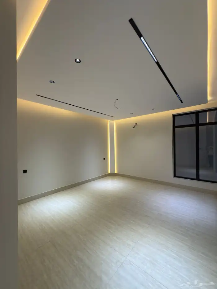 للبيع فلل مودرن بتصميم عصري ابها حى الزهور طريق المحاله ب 12