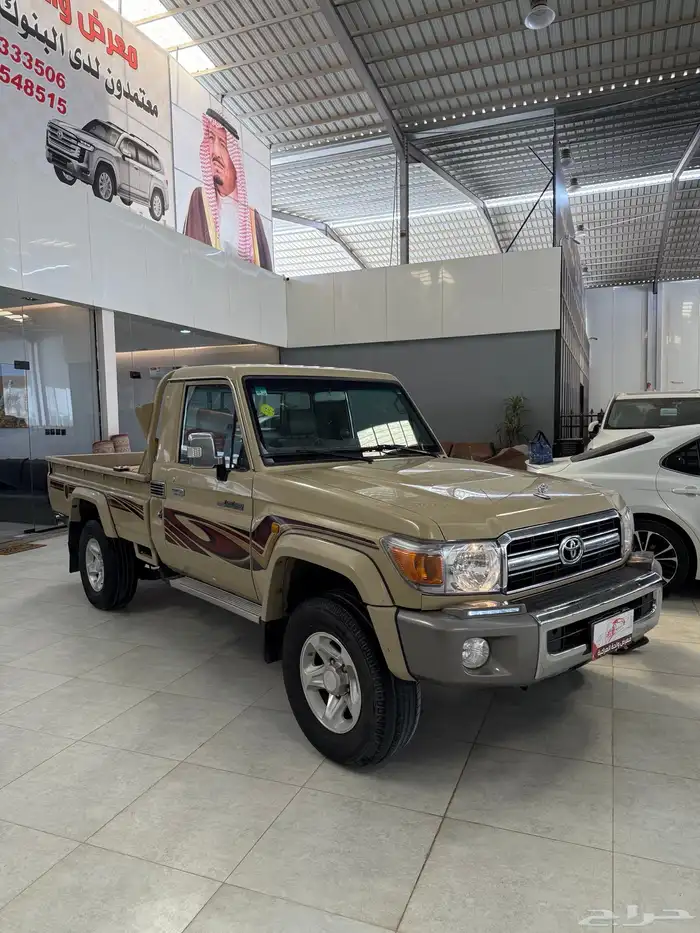 تويوتا شاص بنزين 2014 بريمي مالك اول 1