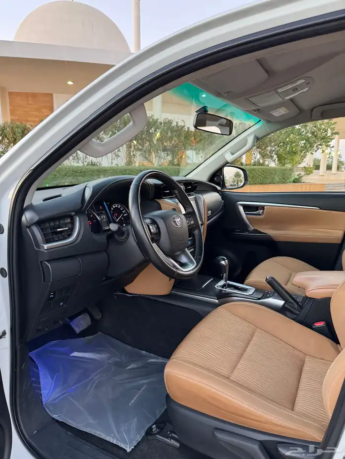 فورشنر 2023 6 سلندر VX سعودي 53