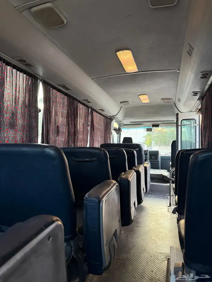 باص نيسان سلفيان 2014 ديزل 30 راكب 23