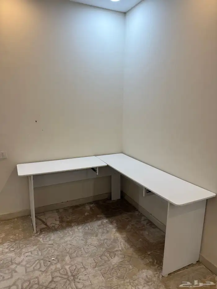مكتب للبيع سهل التركيب وخفيف 3