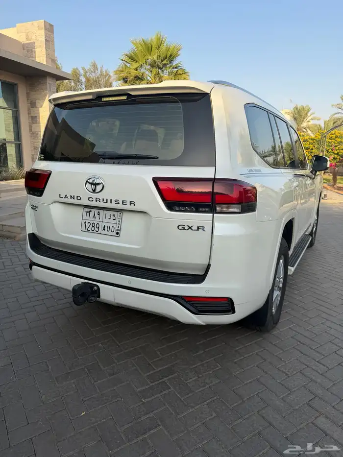 (تم البيع) لاندكروزر جكسار L2 ديزل 2022 9