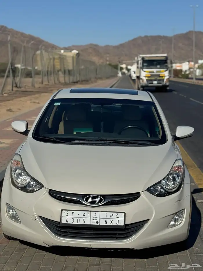 سيارة النترا فل كامل للبيع 14