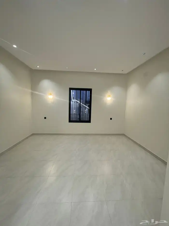 للبيع ارواف ارضيه وارواف علويه تشطيب فندقي ابها المحاله 38