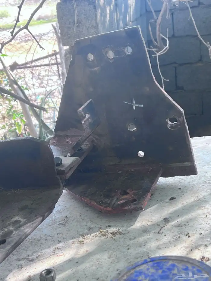 قاعدة ونش تركب للباثفندر 2005 وتحت 2