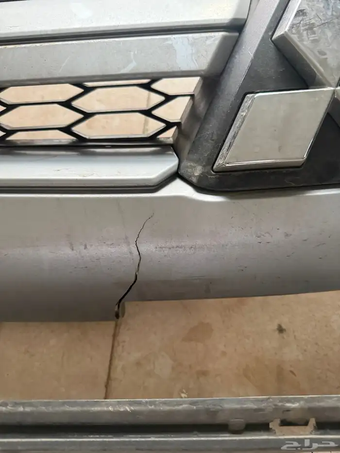 صدام وشبك امامي وشبك تحت وكالة موستبيشي L200 0