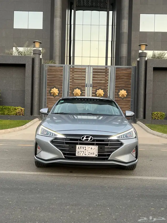 هيونداي لنترا (افانتي) بدي وكاله نظيفه جدا ممشى قليل 1