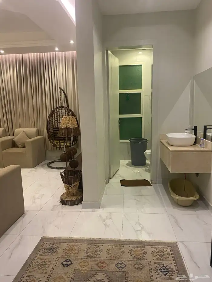 شقة فاخره مفروشه للإيجار السنوى(حى طويق) 0