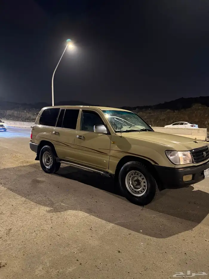 صالون 2001 للبيع 3