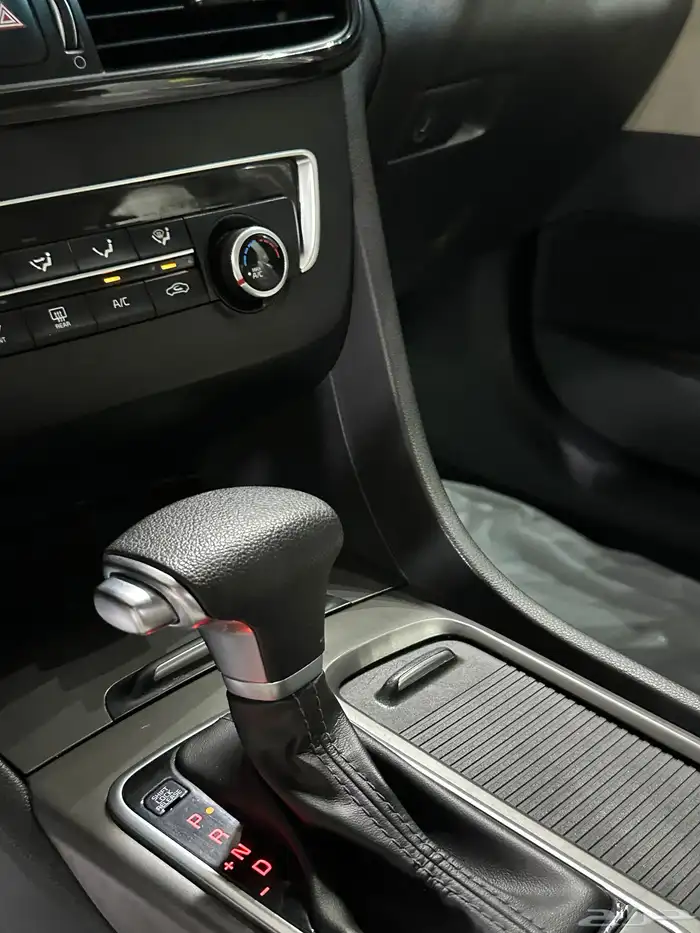 كيا اوبتيما 2020 لؤلؤي لدى معرض(عبيد الرشيدي) 28