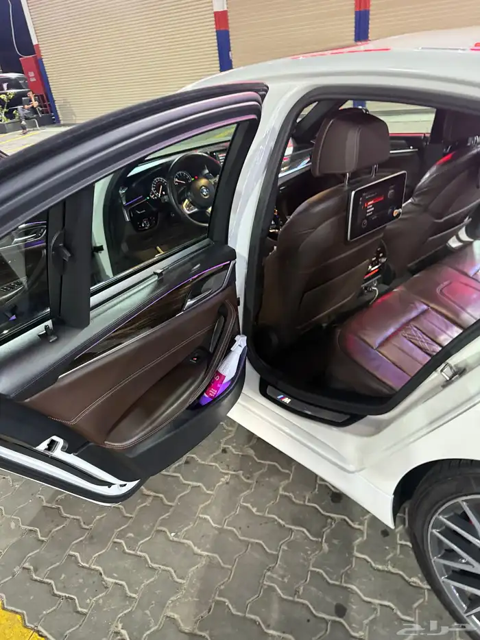 بي ام دبليو BMW 540 2018 1