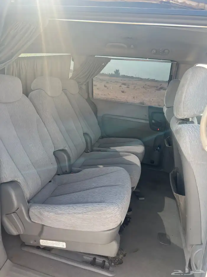 كيا كرنيفال 10