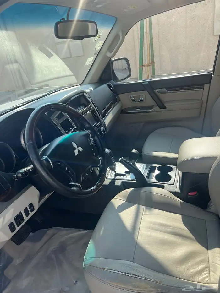 باجيرو 2017 للبيع 6