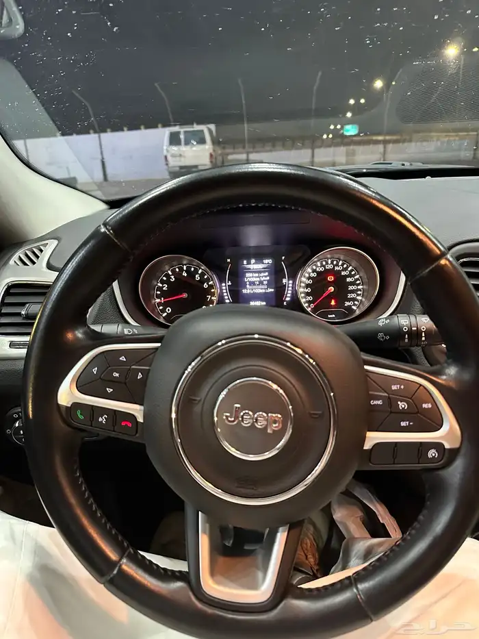 جيب كومباس دبل 5