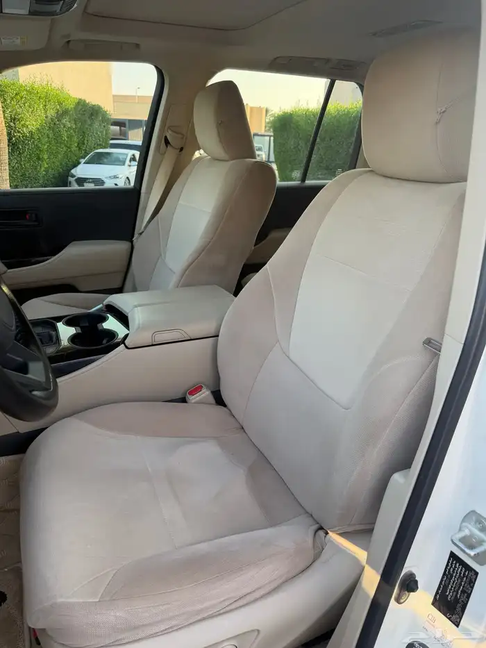 (تم البيع) لاندكروزر جكسار L2 ديزل 2022 27