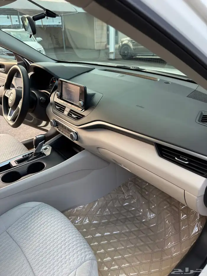 للبيع نيسان التيما 2021 مخزن ممشي 37 الف مشروطه 21