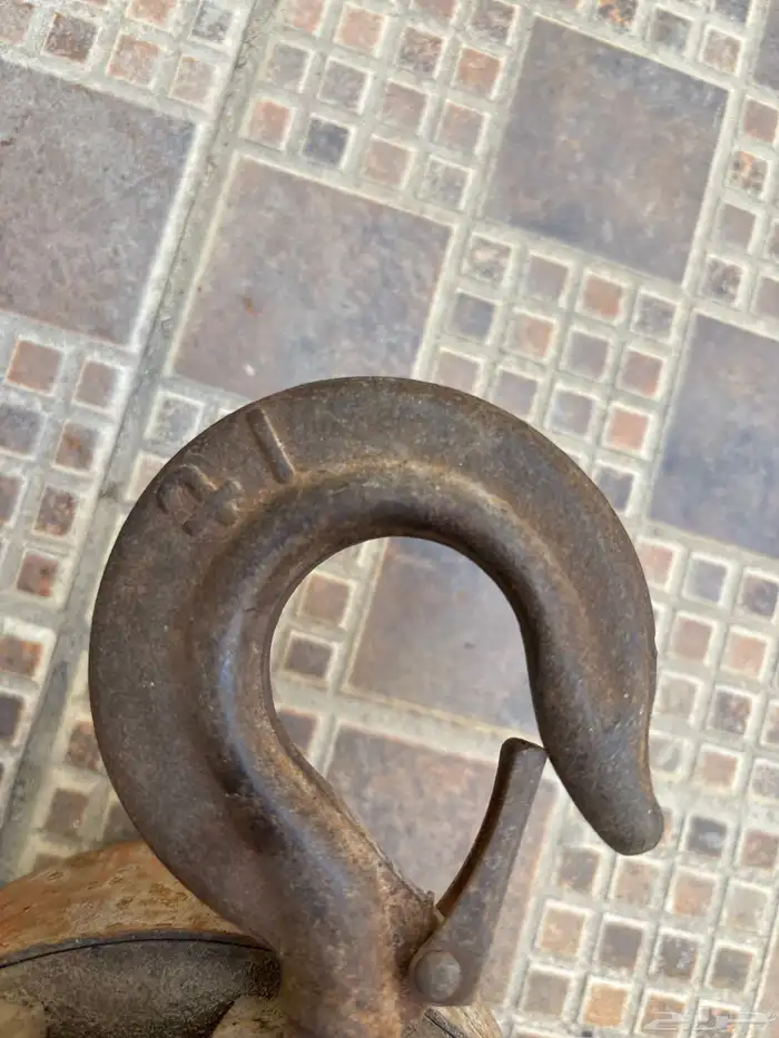 ونش رفع للبيع اعلا سوم تقريب 2 طن 1