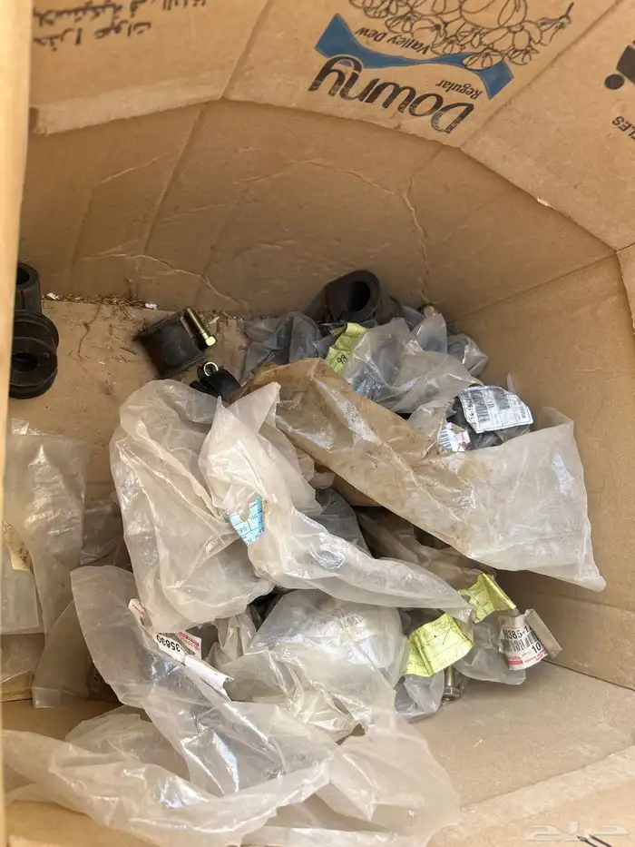 قطع غيار تايوتا قديم واكسسوارات(تم البيع) 8