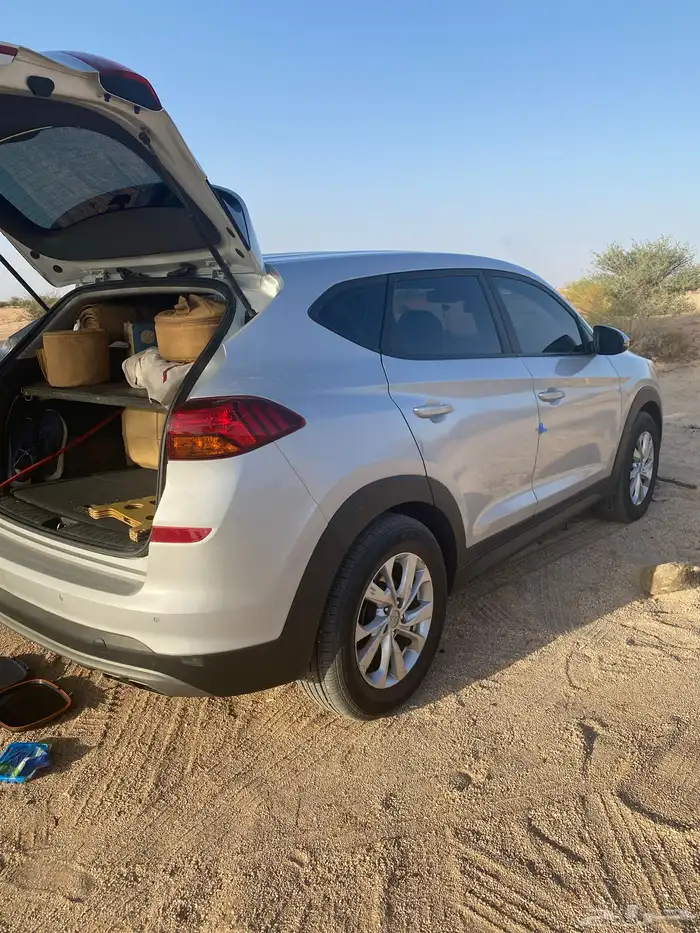 جيب توسان موديل 2019 ديزل المكينه والقير ع الشرط بدون دبل 1