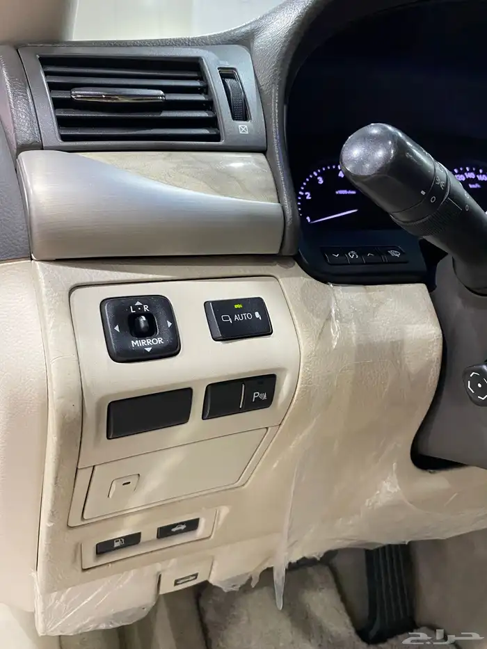 لكزس LS460 المديل 2014 العدد 210 الف 9